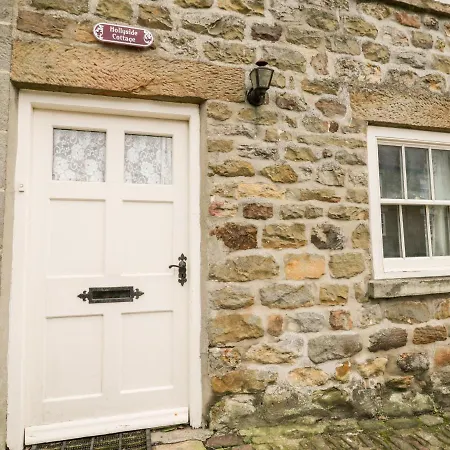 Hollyside Cottage * York